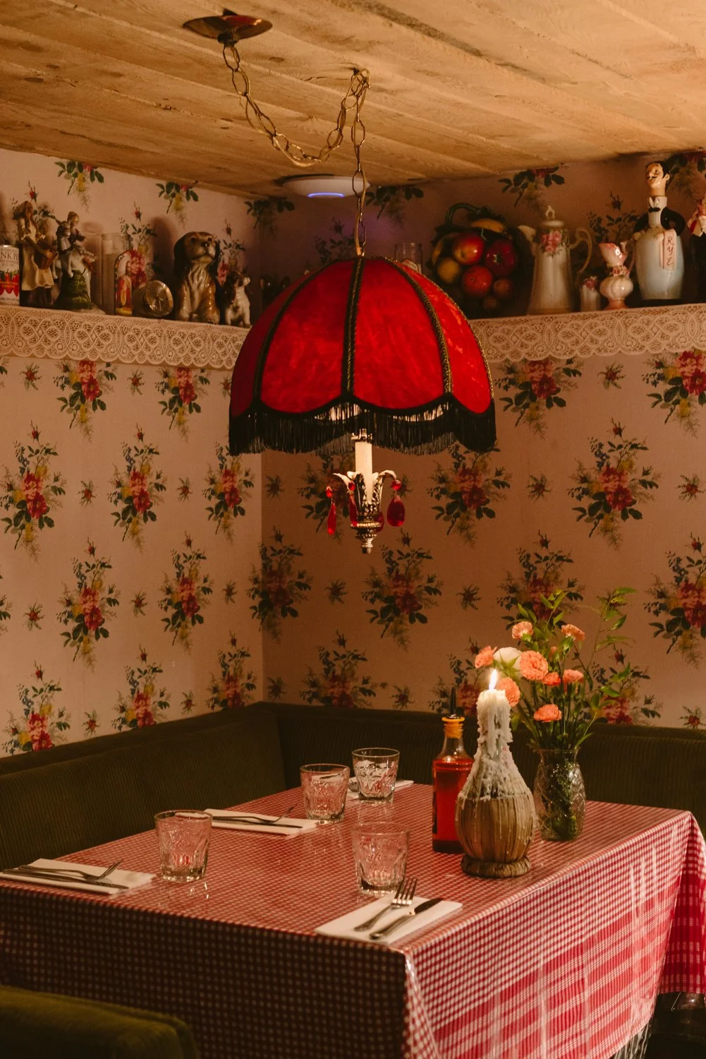Fugazzi Pizza restaurant