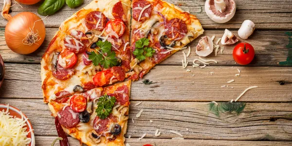 Dynamite Pizza restaurant