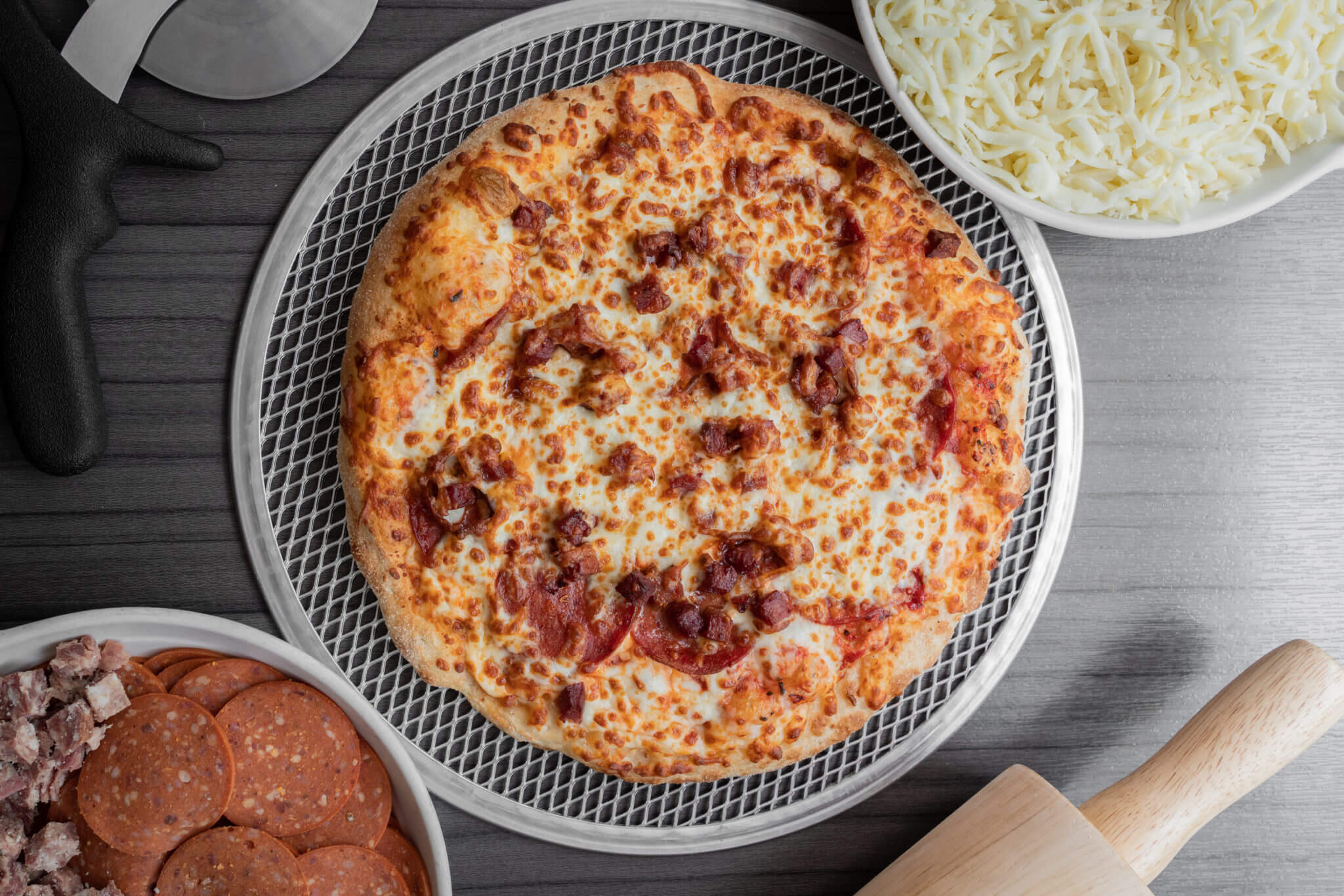 6ix Pizza restaurant